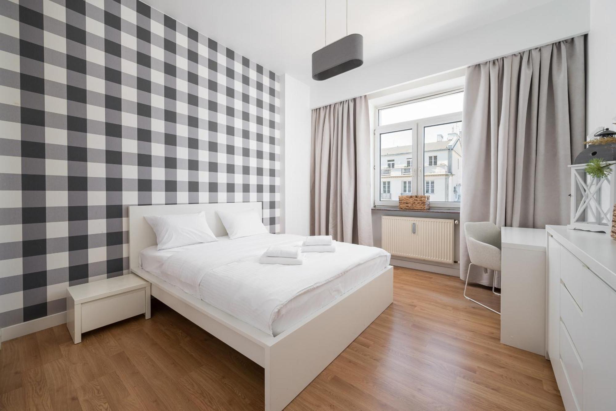 Apartament Plac Trzech Krzyzy Royal *